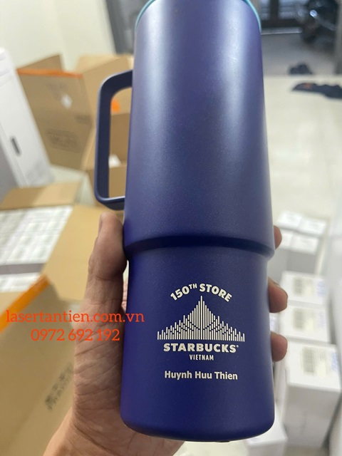 Khắc laser lên bình giữ nhiệt