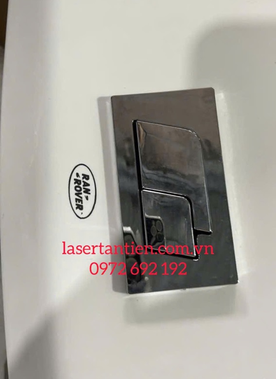 Sản phẩm khắc lên sứ từ máy khắc laser 