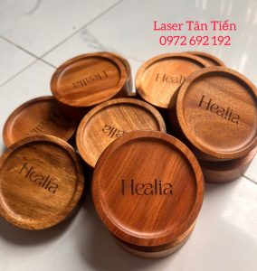 Khắc chữ khắc logo lên gỗ tự nhiên
