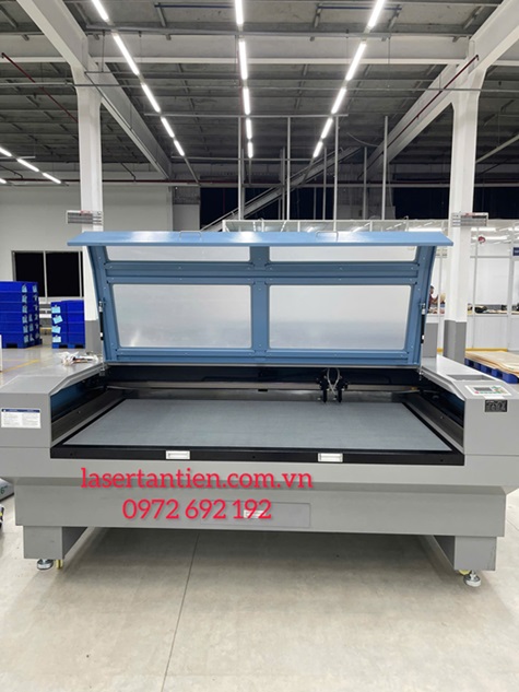 Máy cắt khắc laser 1810
