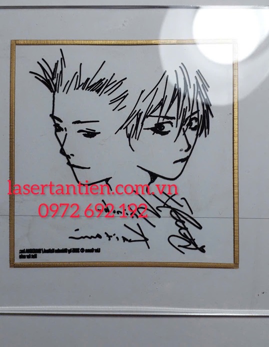 Máy Khắc Laser Lên Mica