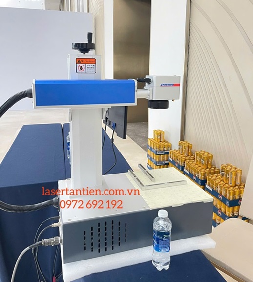 Laser Tân Tiến cung cấp dịch vụ cho thuê máy khắc laser tại các trung tâm sự kiện