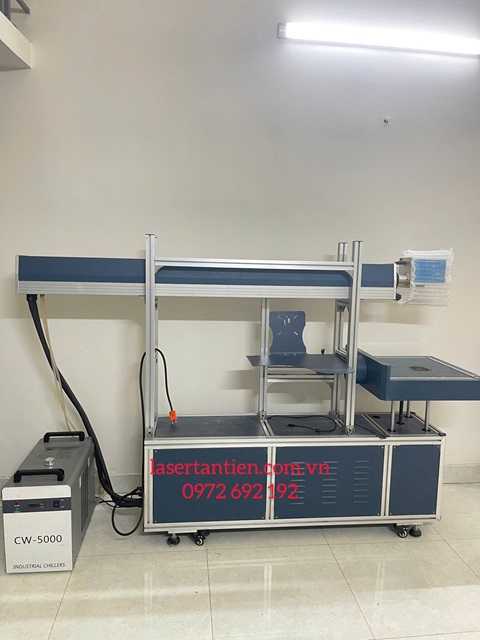 Máy khắc laser CO2 siêu tốc sử dụng là máy khắc gỗ laser