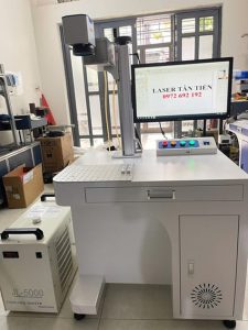 Máy khắc laser UV sử dụng là Máy khắc laser trên thiết bị điện tử